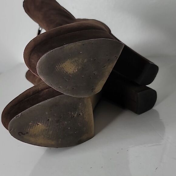 Marc Fisher Natasia Brown Suede Platform Boots. - Picture 9 of 13